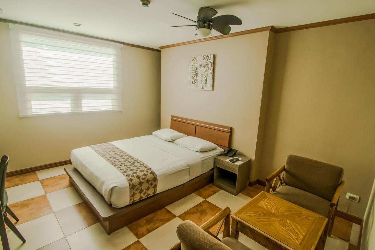 Dg Grami Hotel Paranaque City Exteriér fotografie