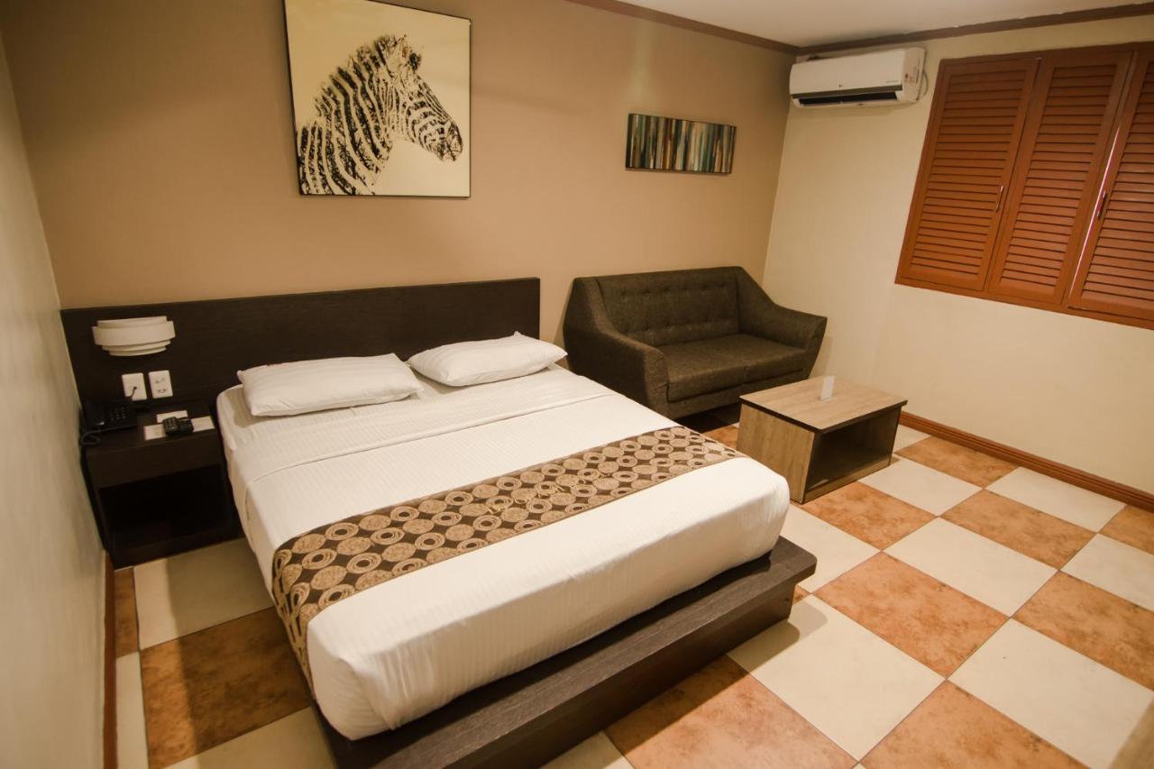 Dg Grami Hotel Paranaque City Exteriér fotografie